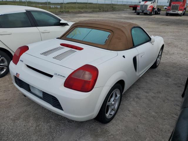 JTDFR320010038375 - 2001 TOYOTA MR2 SPYDER WHITE photo 4