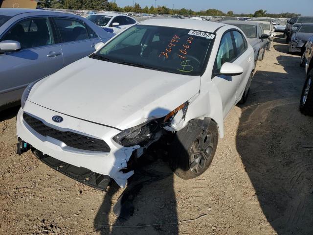 3KPF24AD8ME309399 - 2021 KIA FORTE FE WHITE photo 2