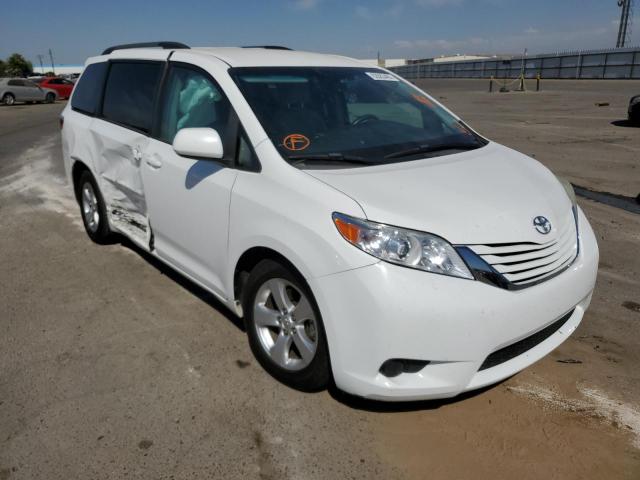 5TDKZ3DC9HS824351 - 2017 TOYOTA SIENNA LE WHITE photo 1