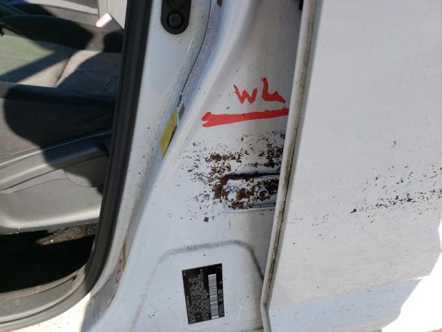 JTLZE4FE7DJ042706 - 2013 TOYOTA SCION XB თეთრი ფოტო 9