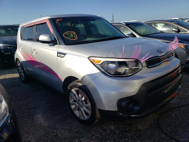 KNDJN2A21J7512943 - 2018 KIA SOUL SILVER photo 1