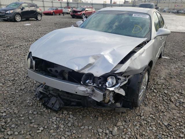 2G4WD582X91215464 - 2009 BUICK LACROSSE C SILVER photo 9