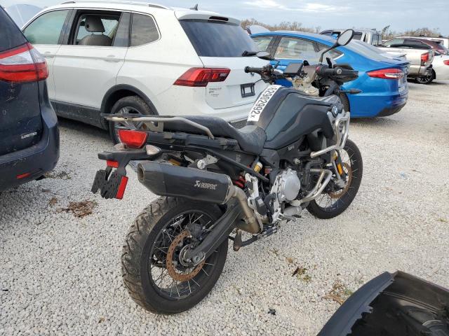WB10B1908KZ790212 - 2019 BMW F 850 GS TWO TONE photo 4