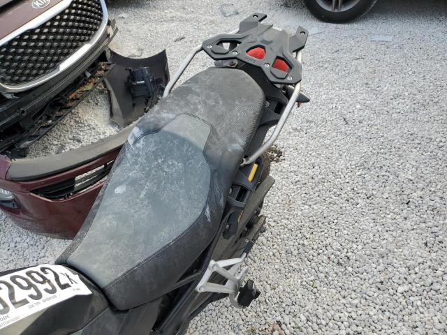 WB10B1908KZ790212 - 2019 BMW F 850 GS TWO TONE photo 6