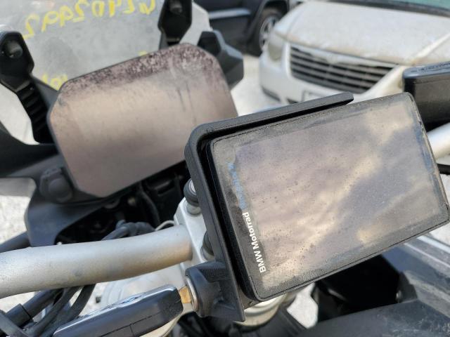 WB10B1908KZ790212 - 2019 BMW F 850 GS TWO TONE photo 8