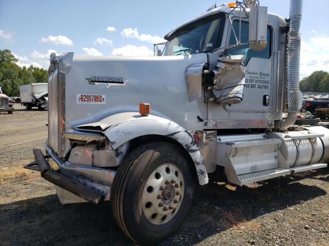 1XKWD49XXDJ362587 - 2013 KENWORTH CONSTRUCTI SILVER photo 9