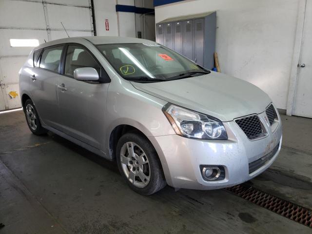 5Y2SM6E02AZ405282 - 2010 PONTIAC VIBE SILVER photo 1