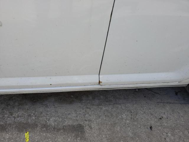 JTLZE4FEXB1121106 - 2011 TOYOTA SCION XB Beyaz fotoğraf 9