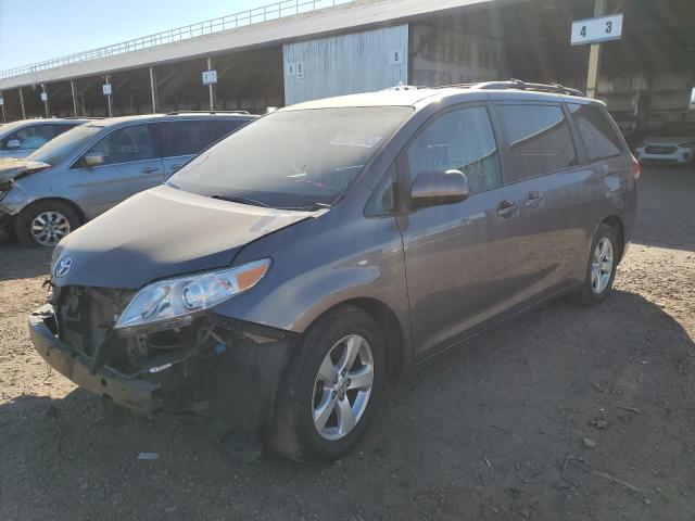 5TDKK3DC8DS281945 - 2013 TOYOTA SIENNA LE GRAY photo 2