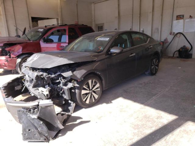 1N4BL4DW2LC170441 - 2020 NISSAN ALTIMA SV GRAY photo 2