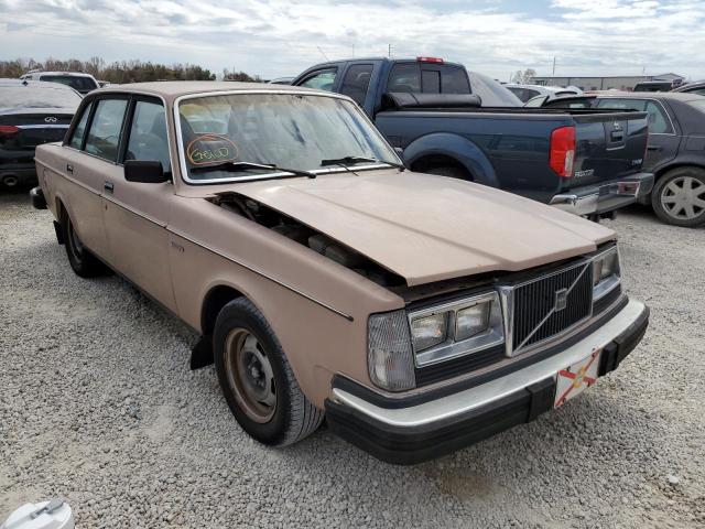 YV1AX4541B1657934 - 1981 VOLVO 244 BEIGE photo 1