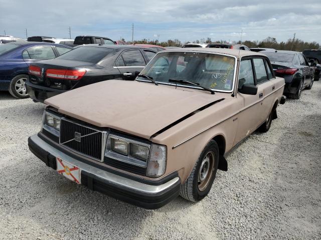 YV1AX4541B1657934 - 1981 VOLVO 244 BEIGE photo 2