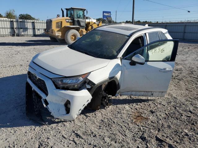 JTMA1RFV5KD025786 - 2019 TOYOTA RAV4 XLE P WHITE photo 2