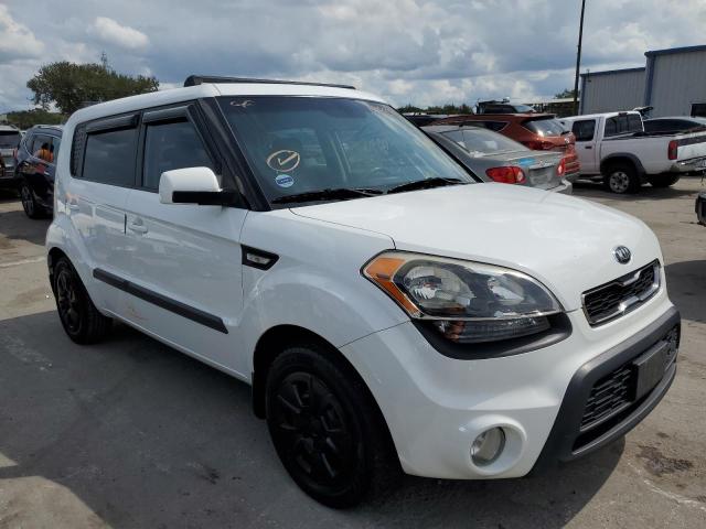 KNDJT2A57D7485008 - 2013 KIA SOUL WHITE photo 1