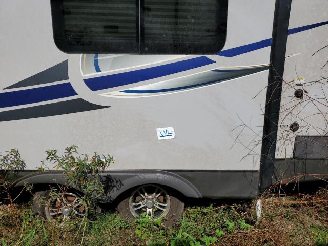 5ZT2CXMB5JF013120 - 2018 COACH APEX GRAY photo 9