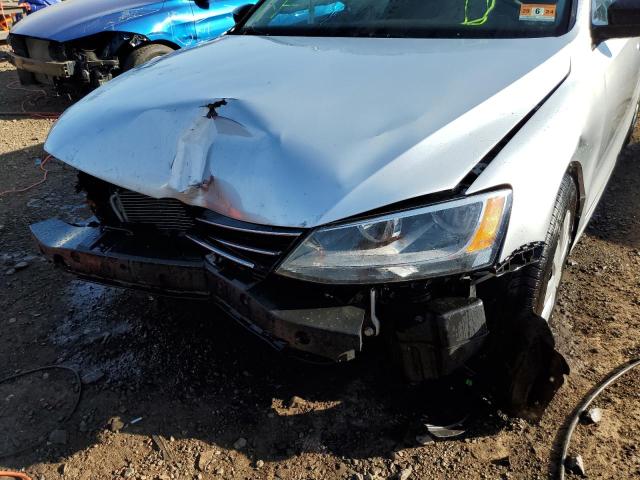 3VW2K7AJ7FM404189 - 2015 VOLKSWAGEN JETTA BASE SILVER photo 9