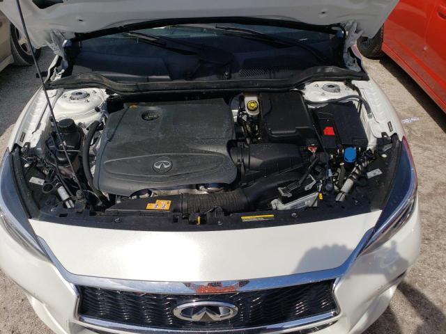 SJKCH5CP1JA040558 - 2018 INFINITI QX30 BASE WHITE photo 7