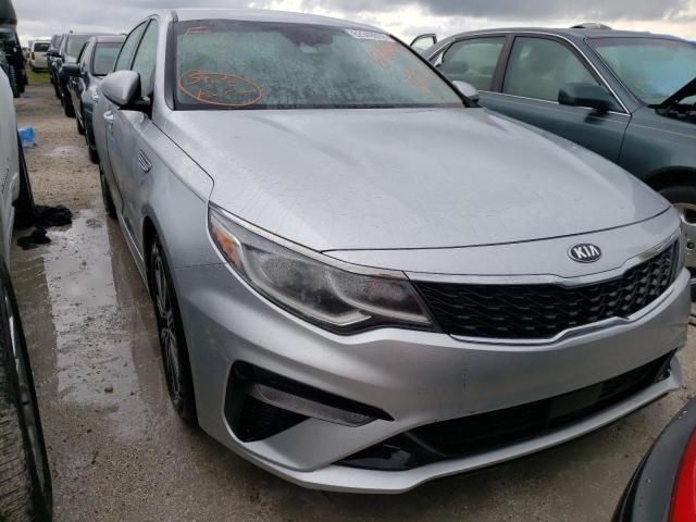 5XXGU4L18KG368149 - 2019 KIA OPTIMA EX SILVER photo 1