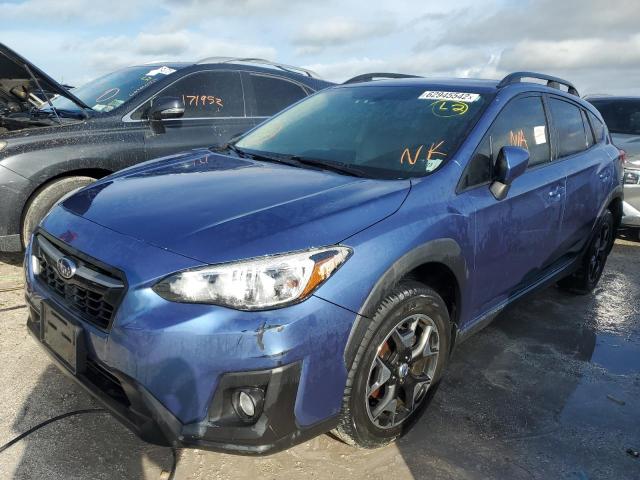 JF2GTABC3JH256561 - 2018 SUBARU CROSSTREK BLUE photo 2