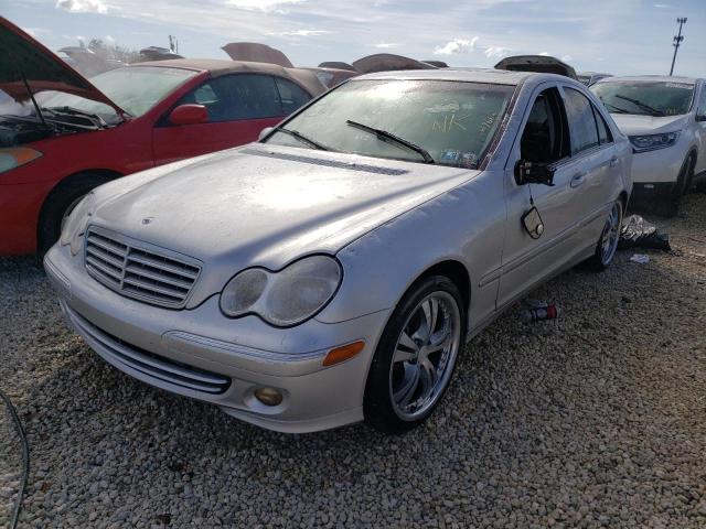 WDBRF84J05F588086 - 2005 MERCEDES-BENZ C 320 4MAT SILVER photo 2