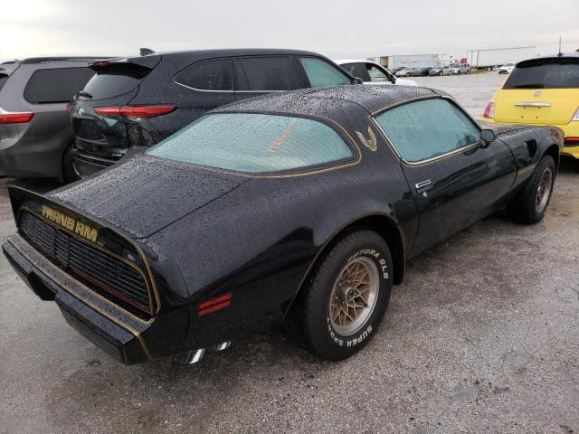 2W87K9L156929 - 1979 PONTIAC UK BLACK photo 4