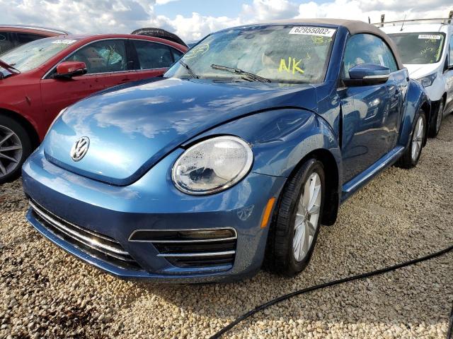 3VW517AT4HM813979 - 2017 VOLKSWAGEN BEETLE S/S 蓝色 照片 2