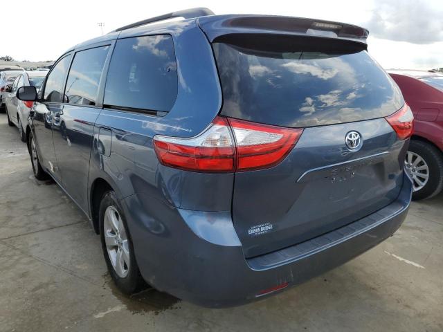 5TDKK3DC7FS584024 - 2015 TOYOTA SIENNA LE BLUE photo 3