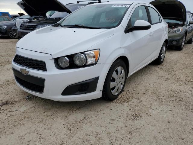 1G1JA5SGXD4238700 - 2013 CHEVROLET SONIC LS WHITE photo 2