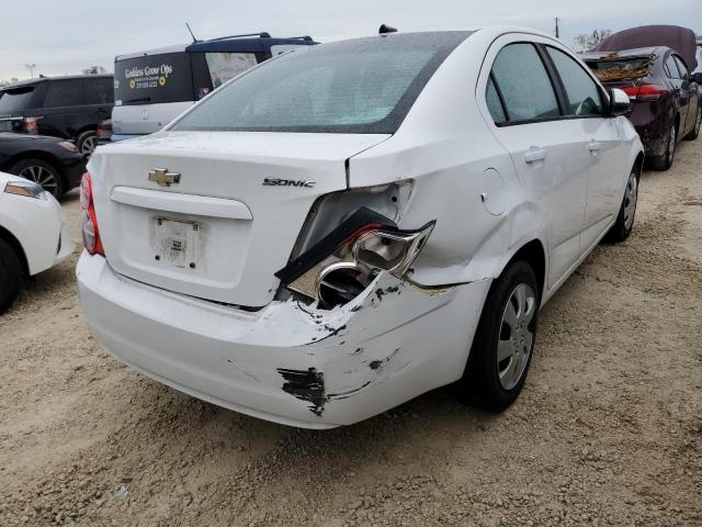 1G1JA5SGXD4238700 - 2013 CHEVROLET SONIC LS WHITE photo 4