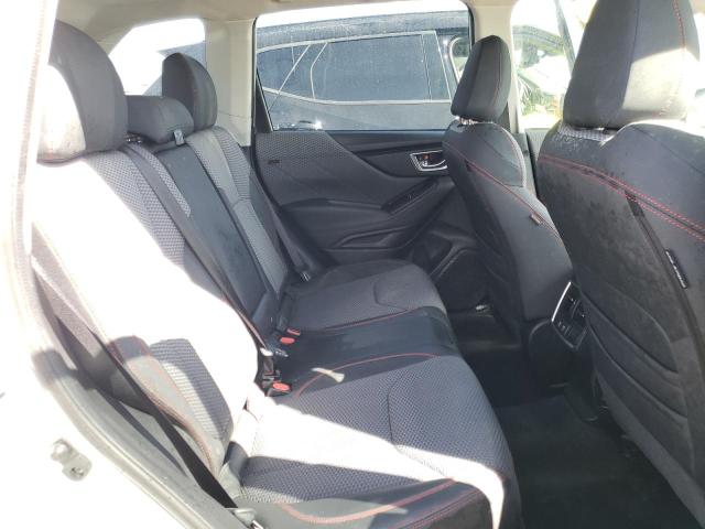 JF2SKAKC6KH520726 - 2019 SUBARU FORESTER S WHITE photo 6