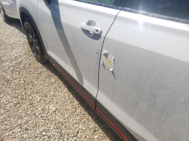 JF2SKAKC6KH520726 - 2019 SUBARU FORESTER S WHITE photo 9