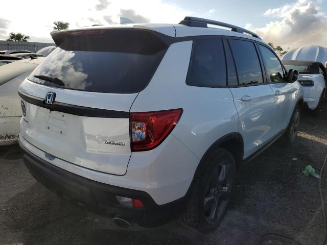 5FNYF7H9XKB003845 - 2019 HONDA PASSPORT T WHITE photo 4