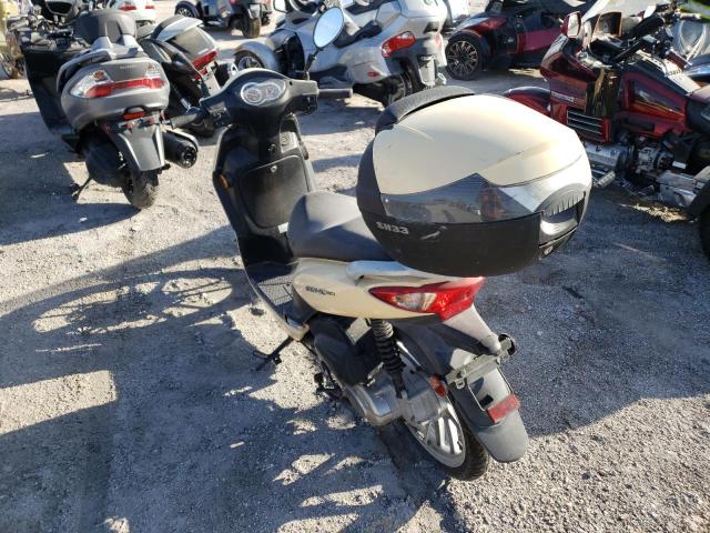 RFGBS1D01HXAE0430 - 2017 VESPA SCOOTER TAN photo 3