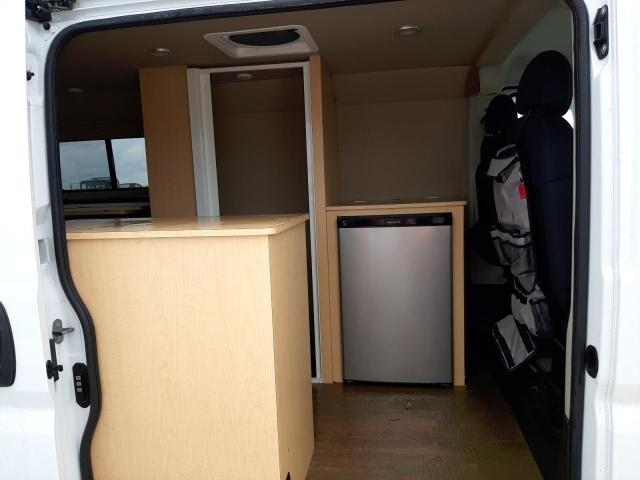 3C6LRVAG8ME526098 - 2021 RAM PROMASTER WHITE photo 6