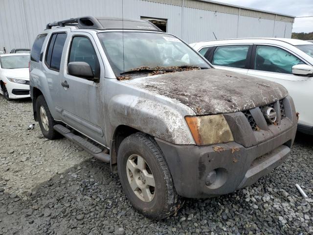 5N1AN08W55C658445 - 2005 NISSAN XTERRA SILVER photo 1