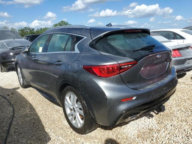SJKCH5CP5JA043575 - 2018 INFINITI QX30 BASE GRAY photo 3