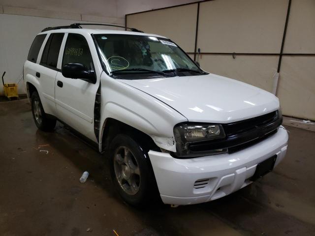 1GNDT13S272239714 - 2007 CHEVROLET TRAILBLAZE WHITE photo 1