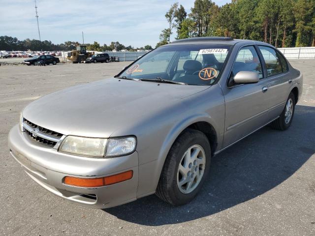 JN1CA21A9XT101580 - 1999 NISSAN MAXIMA GLE SILVER photo 2