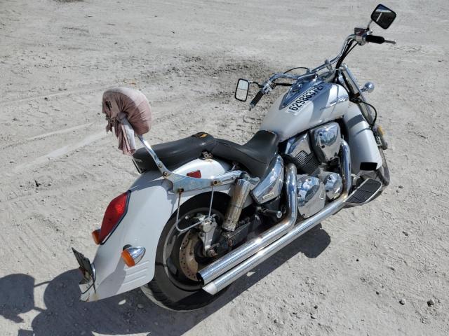 1HFSC52698A500555 - 2008 HONDA VTX1300 R WHITE photo 4