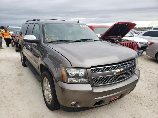 1GNSKKE38BR174177 - 2011 CHEVROLET SUBURBAN K TAN photo 1