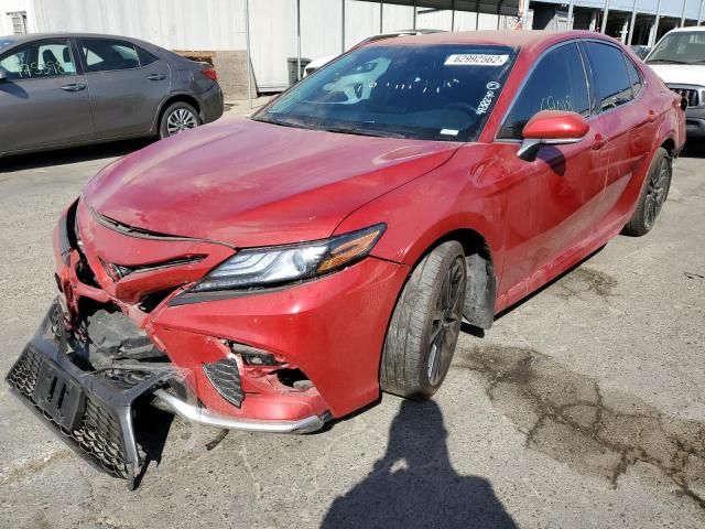 4T1K61AK4MU473004 - 2021 TOYOTA CAMRY XSE RED photo 2