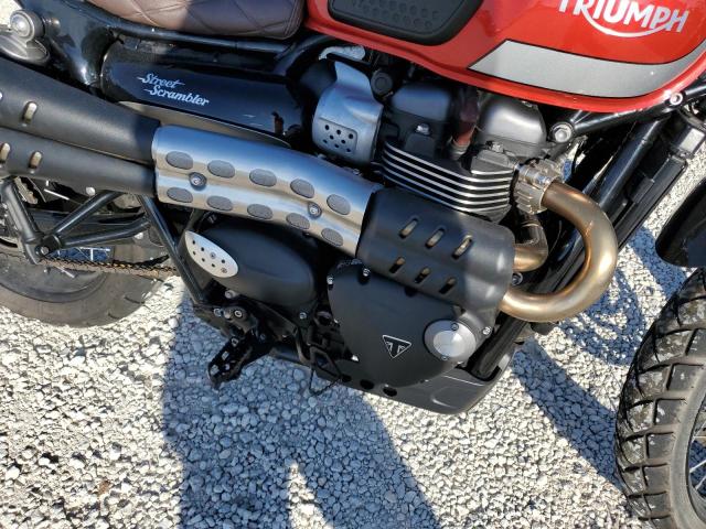SMTD44GN7JT852460 - 2018 TRIUMPH MOTORCYCLE STREET SCR TWO TONE photo 7