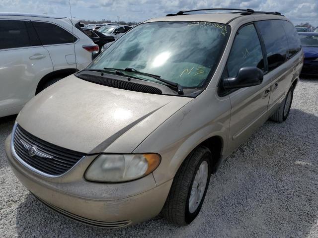 2C4GP54L14R506010 - 2004 CHRYSLER TOWN & COU GOLD photo 2