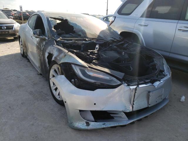 5YJSA1E20HF204686 - 2017 TESLA MODEL S Արծաթագույն լուսանկար 1