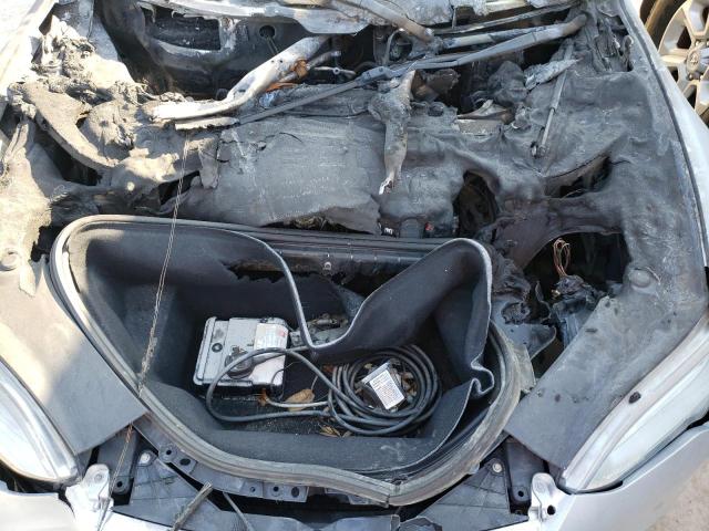 5YJSA1E20HF204686 - 2017 TESLA MODEL S Արծաթագույն լուսանկար 7