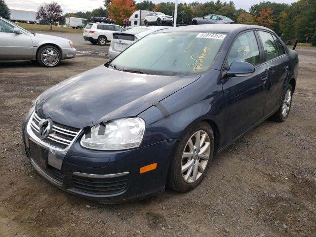 3VWAX7AJ7AM127226 - 2010 VOLKSWAGEN JETTA LIMI BLUE photo 2