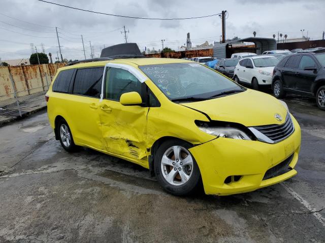 5TDKZ3DC7HS853136 - 2017 TOYOTA SIENNA LE YELLOW photo 1