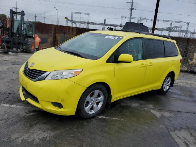 5TDKZ3DC7HS853136 - 2017 TOYOTA SIENNA LE YELLOW photo 2