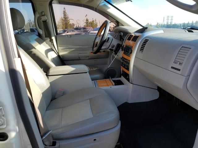 1A8HW582X7F509100 - 2007 CHRYSLER ASPEN LIMI WHITE photo 5