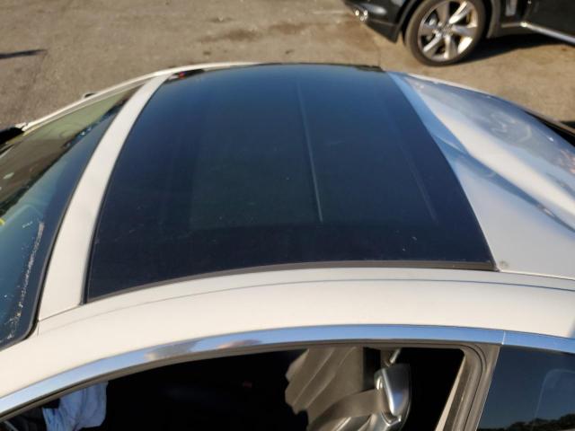 WBALX5C59CC894156 - 2012 BMW 650 XI WHITE photo 9